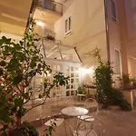 Hotel Cas'e Charming House