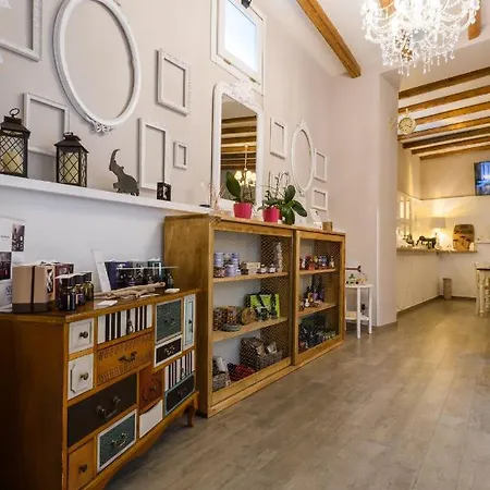 Cas'e Charming House Казерта