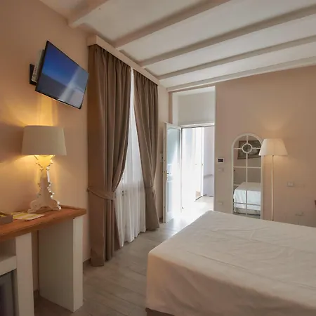 Cas'e Charming House