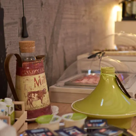 Hotel Cas'e Charming House