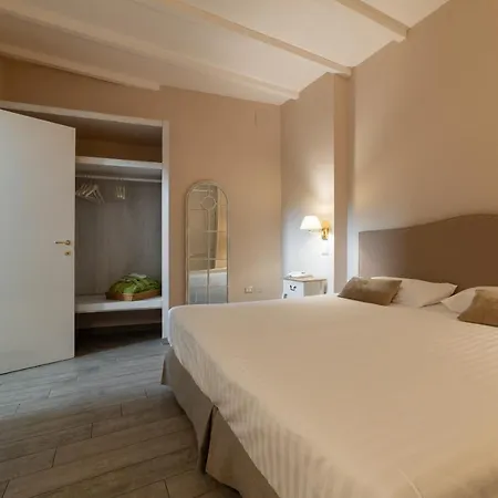Hotel Cas'e Charming House Caserta