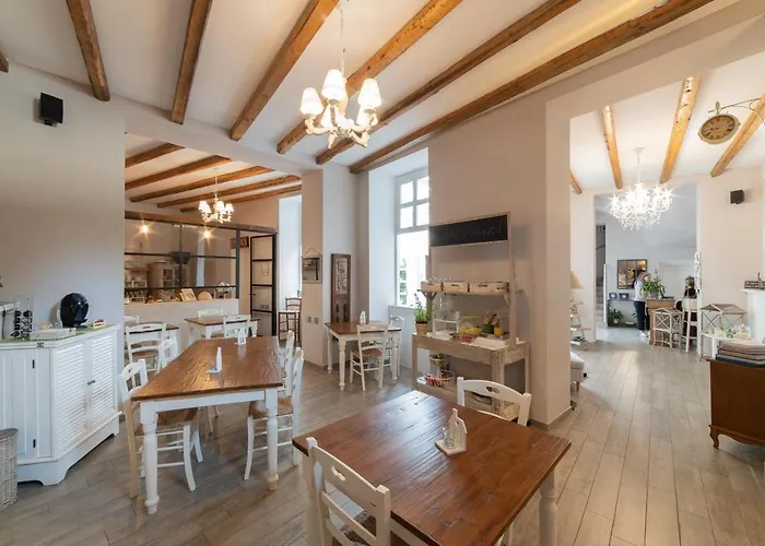 Cas'e Charming House 3* كازيرتا